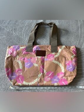 Fighting Eel Everyday Tyvek Tote Mocha Woven Lei